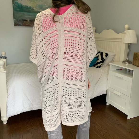 Women’s Knit Sweater - Picture 4 of 6